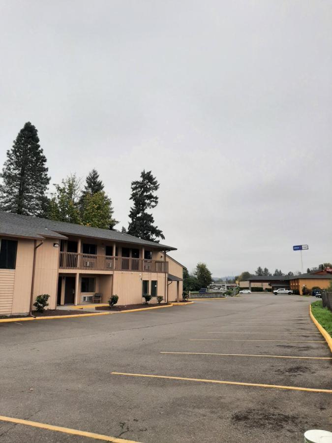 Centralia Inn Exterior foto